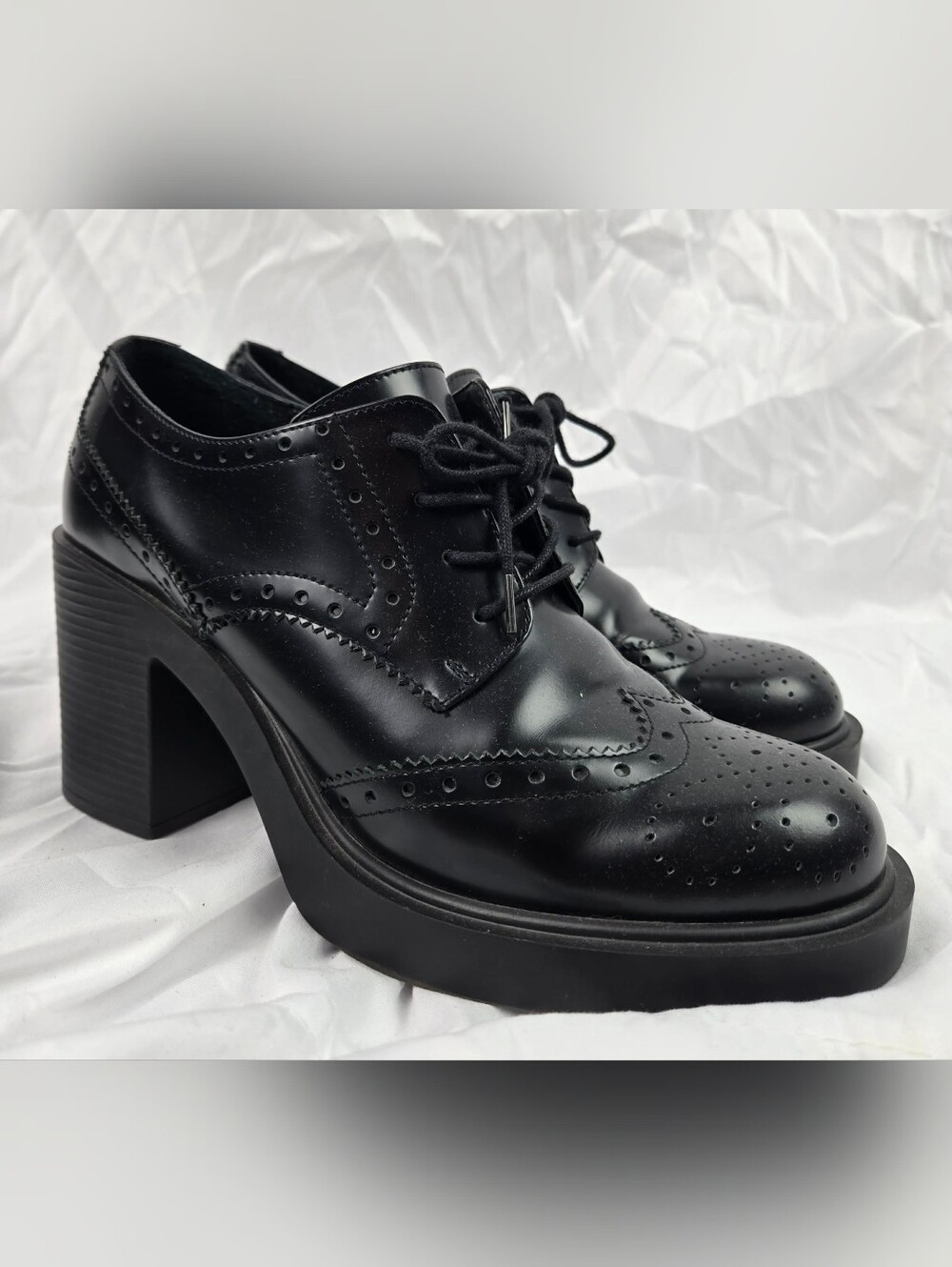 Steve Madden Black Platform Brogue Heels